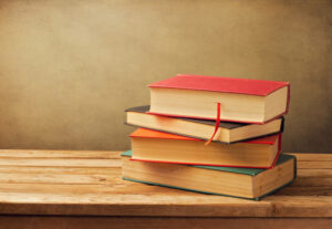 Hospital Mestre Vitalino inicia campanha para arrecadação de livros