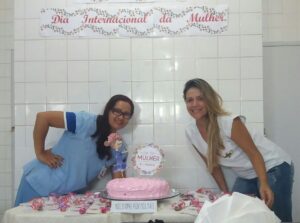 HREC tem dia voltado para homenagear funcionárias