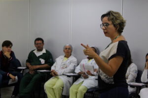 Comissão de Humanização realizou palestra sobre violência contra a mulher