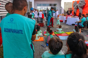 Crianças internadas no Hospital Mestre Vitalino celebraram dia com festa