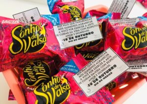 Médicos e servidores são homenageados