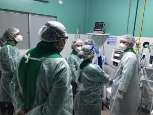 Equipe de UTI passa por capacitação