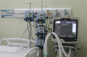 Hospital de Campanha de Caruaru abriu 20 leitos de UTI para SRAG