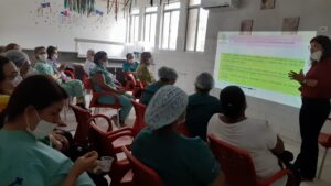 Acolhimento é tema de roda de conversa