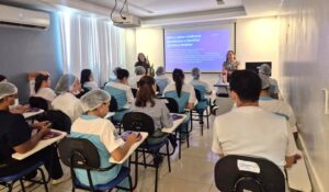 Hospital Regional de Arcoverde debate enfrentamento à violência contra a mulher